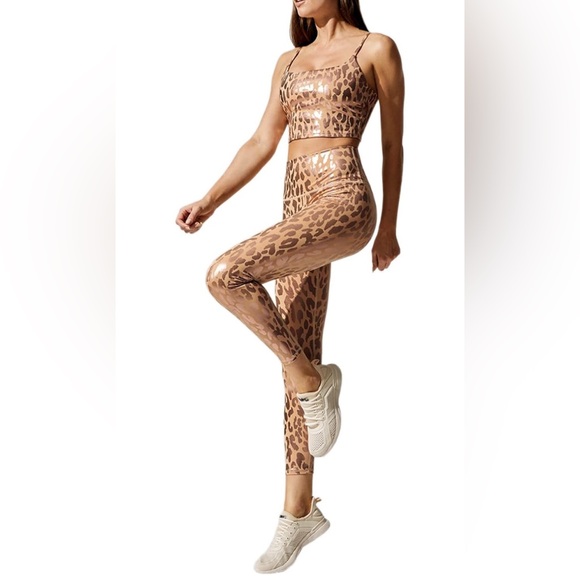 Top+Legging Set Athleisure! 🐆 - Picture 4 of 6